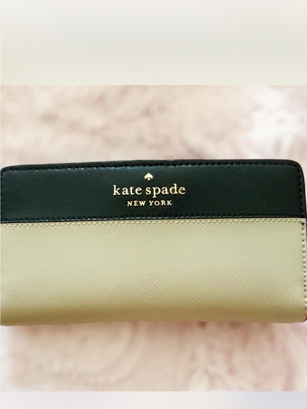 kate spade Two-Tone Black and Cream Zip-Around Wallet